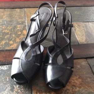 NWOT Simply Vera Slingback Heels 👠
